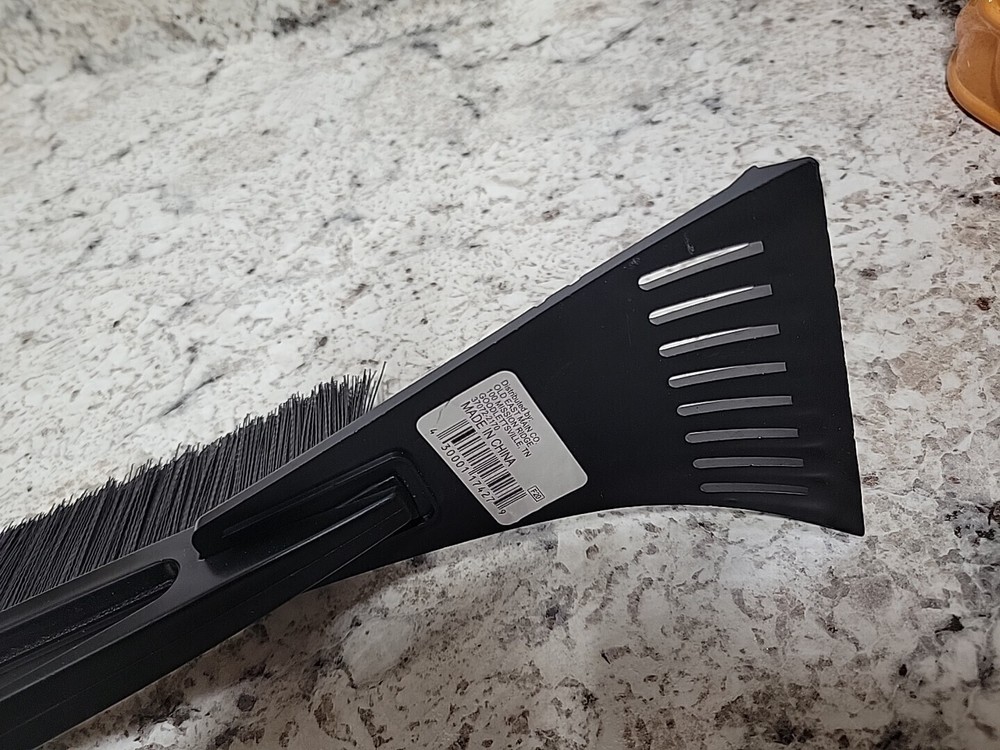 21 inch Deluxe Ice Scraper with Snow Brush