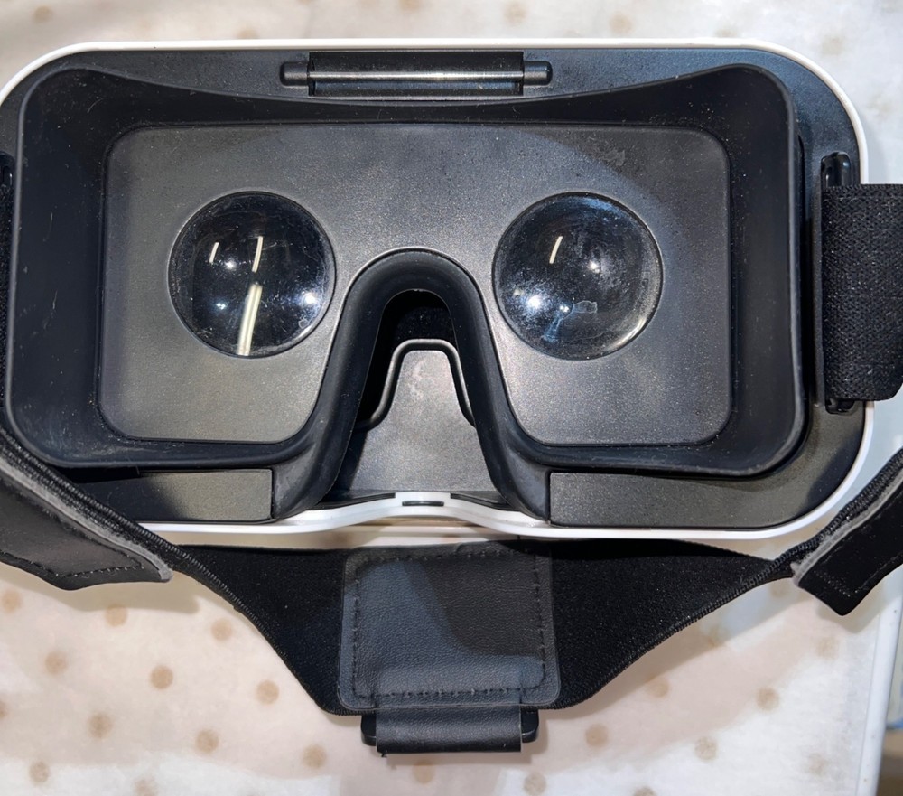 VR Storm & Sharper Image Virtual Reality Headsets