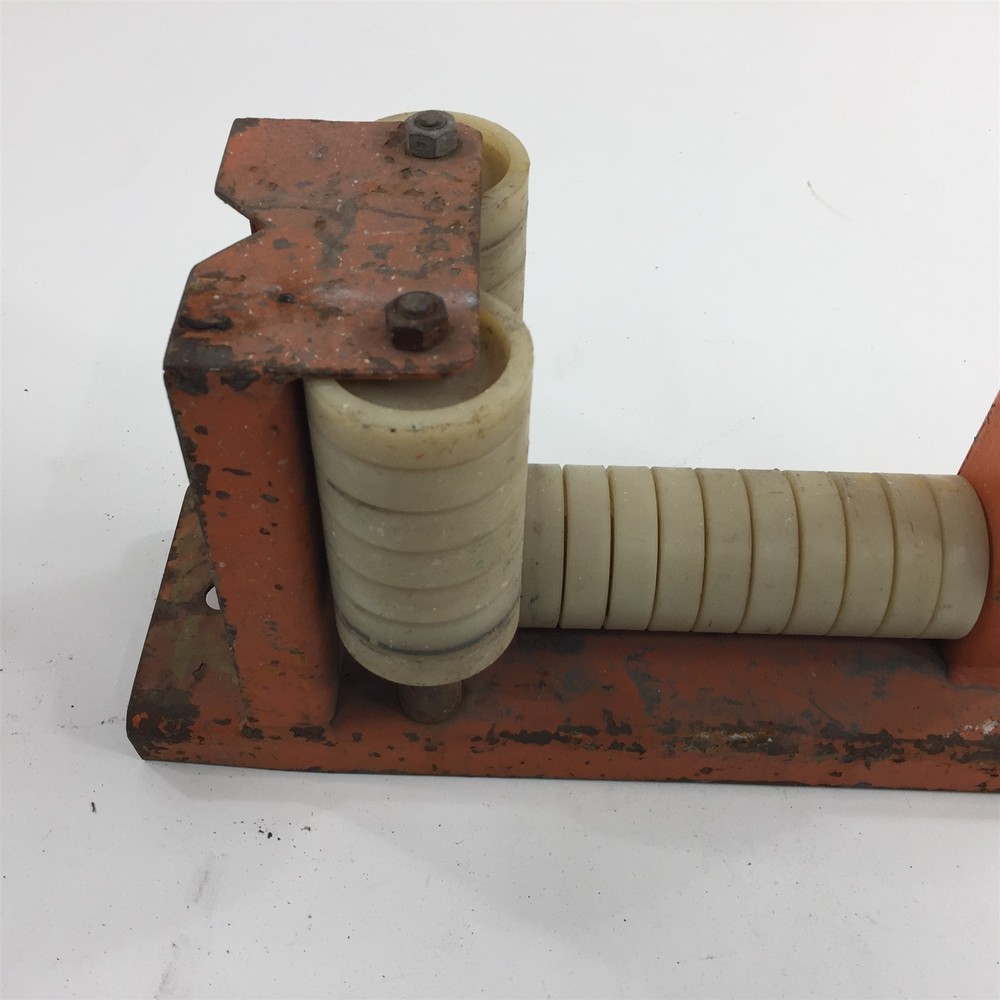 (1) Ensley Tool Radius Cable Roller 21" Long