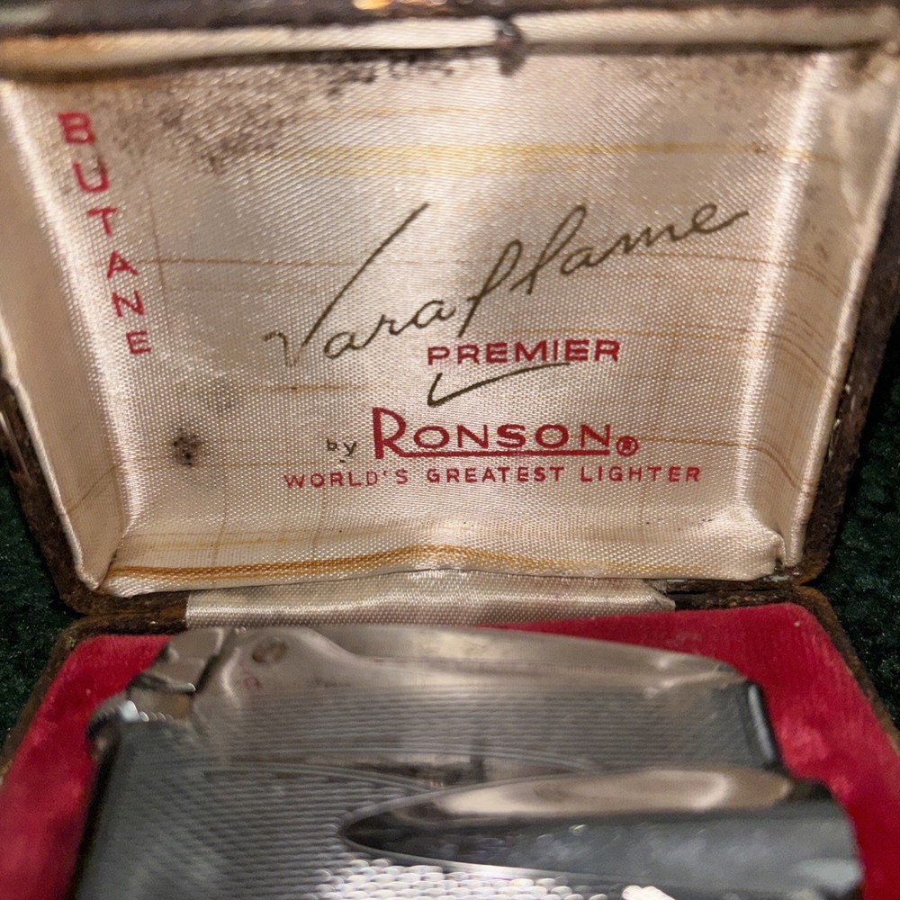 Vintage Ronson Varaflame Premier Butane Lighter w/ Original Case