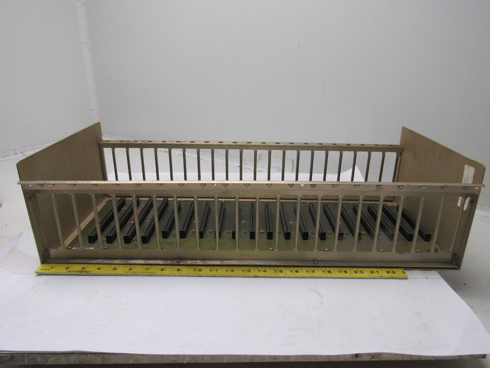 Cincinnati Milacron 3-424-1960A 16-Slot Rack Chassis PLC