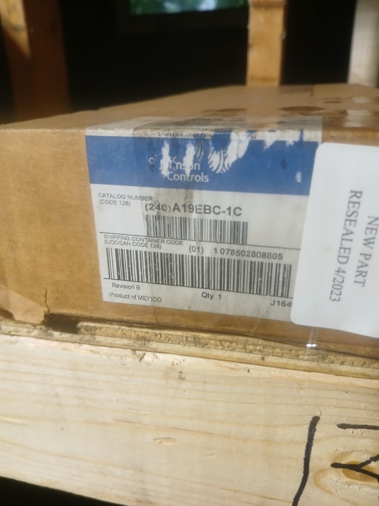 Johnson Controls A19EBC-1C SPST Compact Duct Temperature Controller A19EBC-1