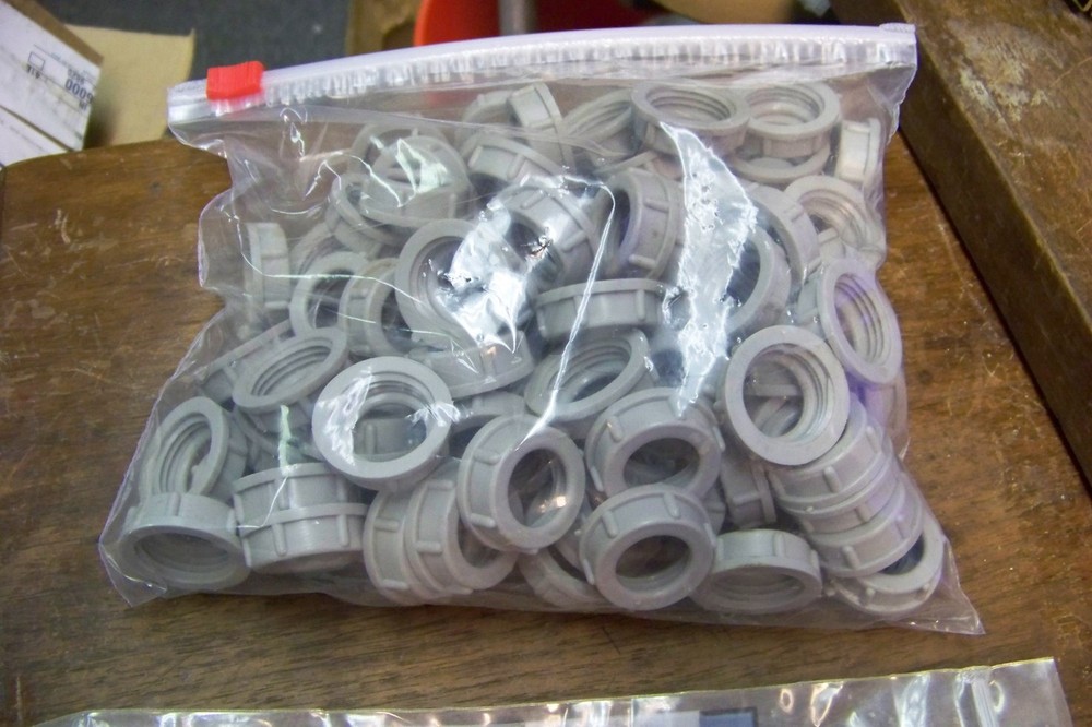 new plastic conduit bushing 1/2" ~ 100 ct
