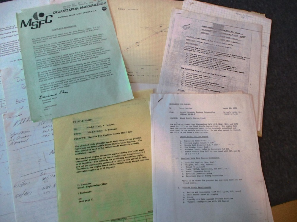 NASA SPACE SHUTTLE DEVELOPMENT ORIG MEMOS/NOTES NOZZLE SSME DATA - RS25 DESIGNER