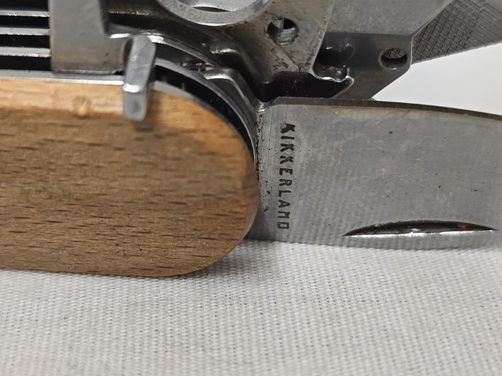 Kikkerland Multi Tool