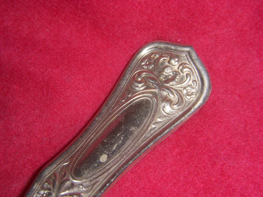 WM A ROGERS TWISTED HANDLE MASTER BUTTER KNIFE