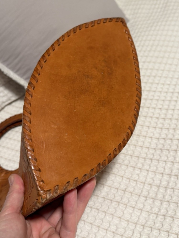 Hand Tooled Leather Purse: Vintage
