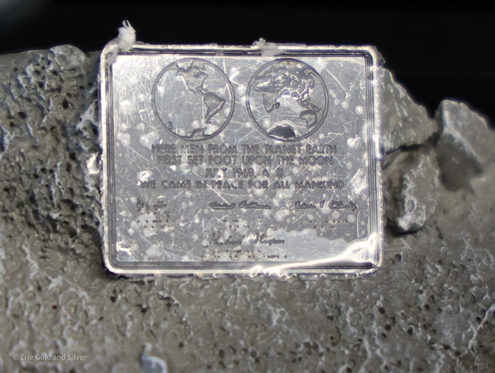 Apollo 11 One Small Step for Man Model Astronauts Moon Walk Diorama