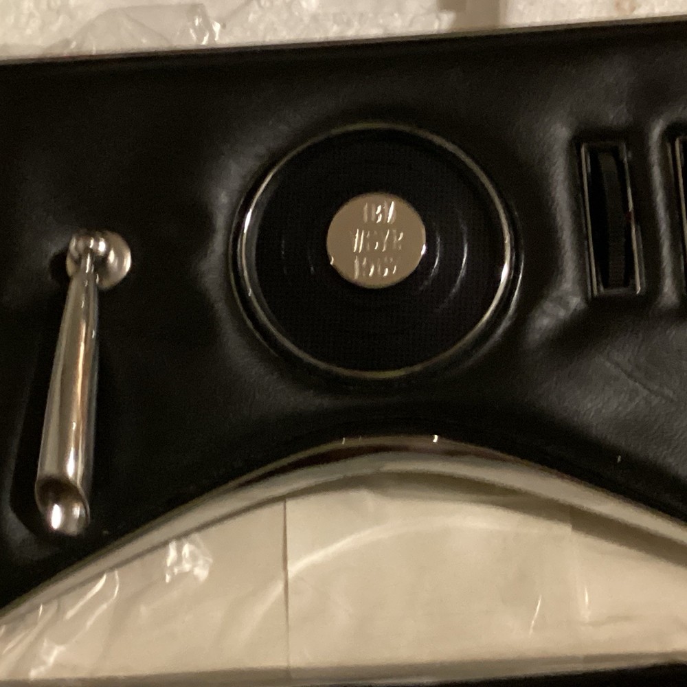 Ross Executive Desk Set Transistor Radio Model DS-711 , Missing Pen