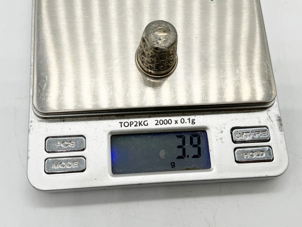 VINTAGE SOLID STERLING SILVER CHARLES HORNER SEWING THIMBLE