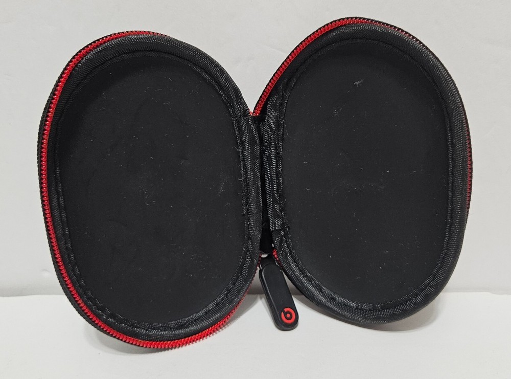Beats by Dr. Dre 4.5" Headphone / Cable Zippered Case - Black