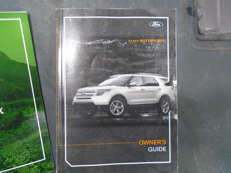 EXPLORER 2012 Owners Manual 1367111
