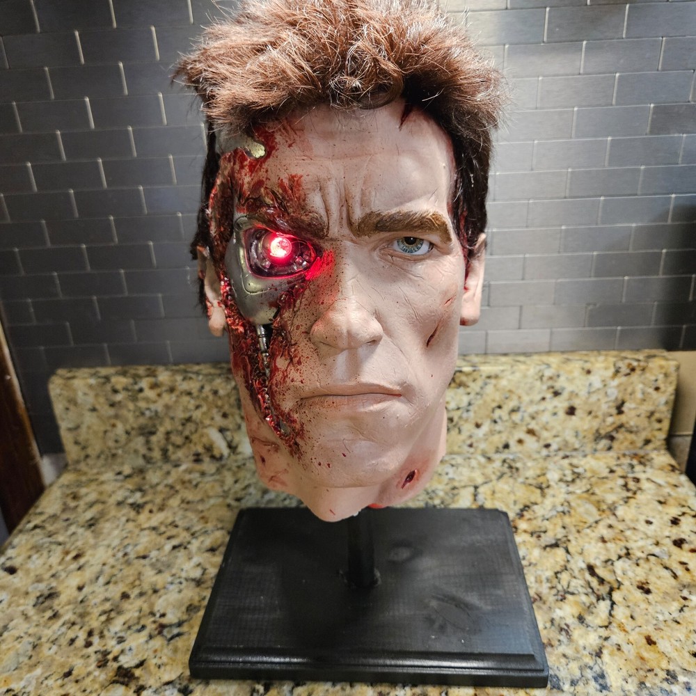 TERMINATOR ARNOLD SCHWARZENEGGER life size head bust horror