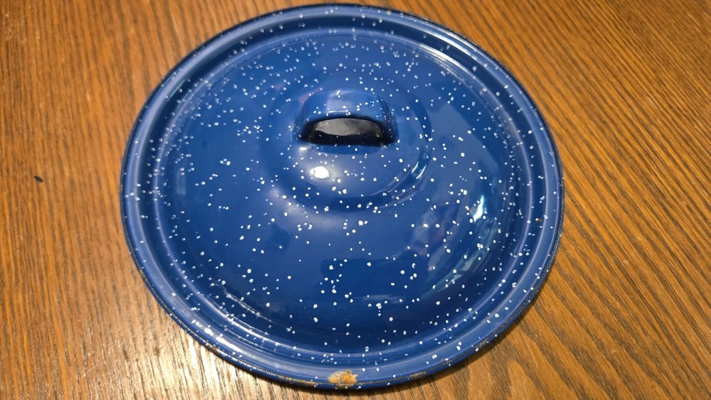 Speckled Blue Enamel Pots with Lids 6 Pc Set