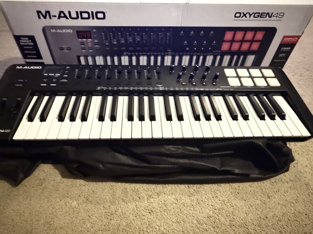 M-Audio Oxygen 49-Key Midi Keyboard Controller w/ Beat Pad