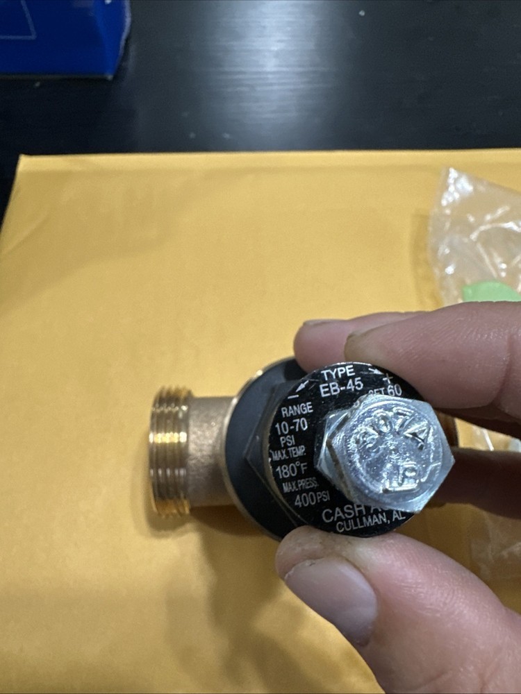 Cash Acme 23882-0045 EB-45U 1/2" Pressure Regulator Valve FNPT x FNPT