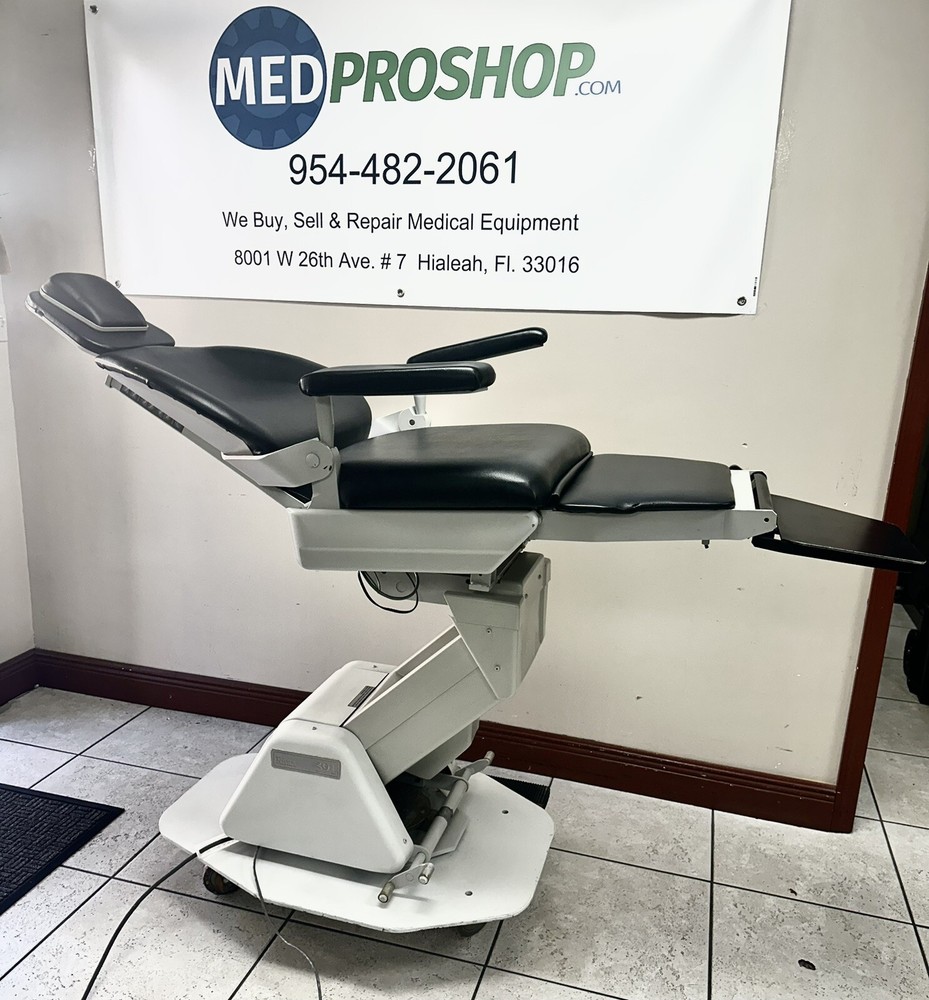 Midmark 391 ENT Chair