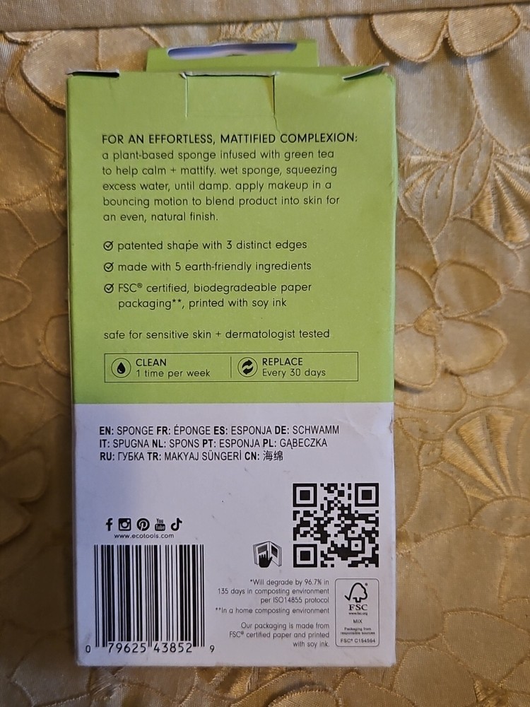 Ecotools-Bioblender-Compostable Makeup Sponge + Natural Infusions-Green Tea-New!