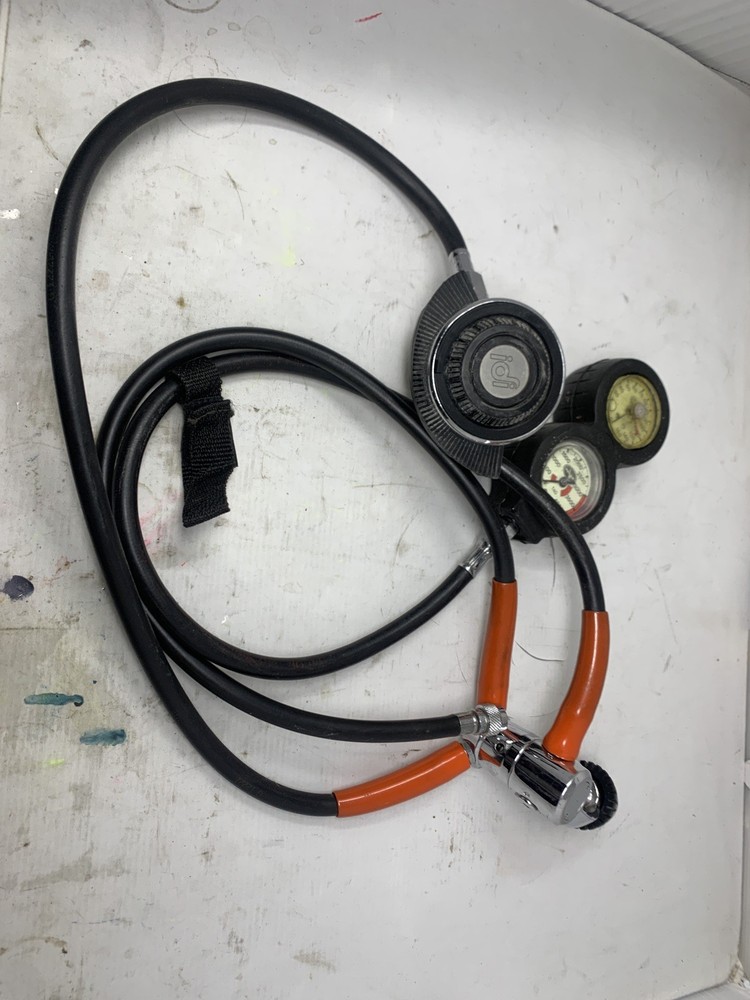 International Divers idI Scuba Regulator setup