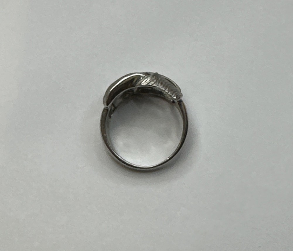 Elegant 925 Sterling Silver Knot Ring