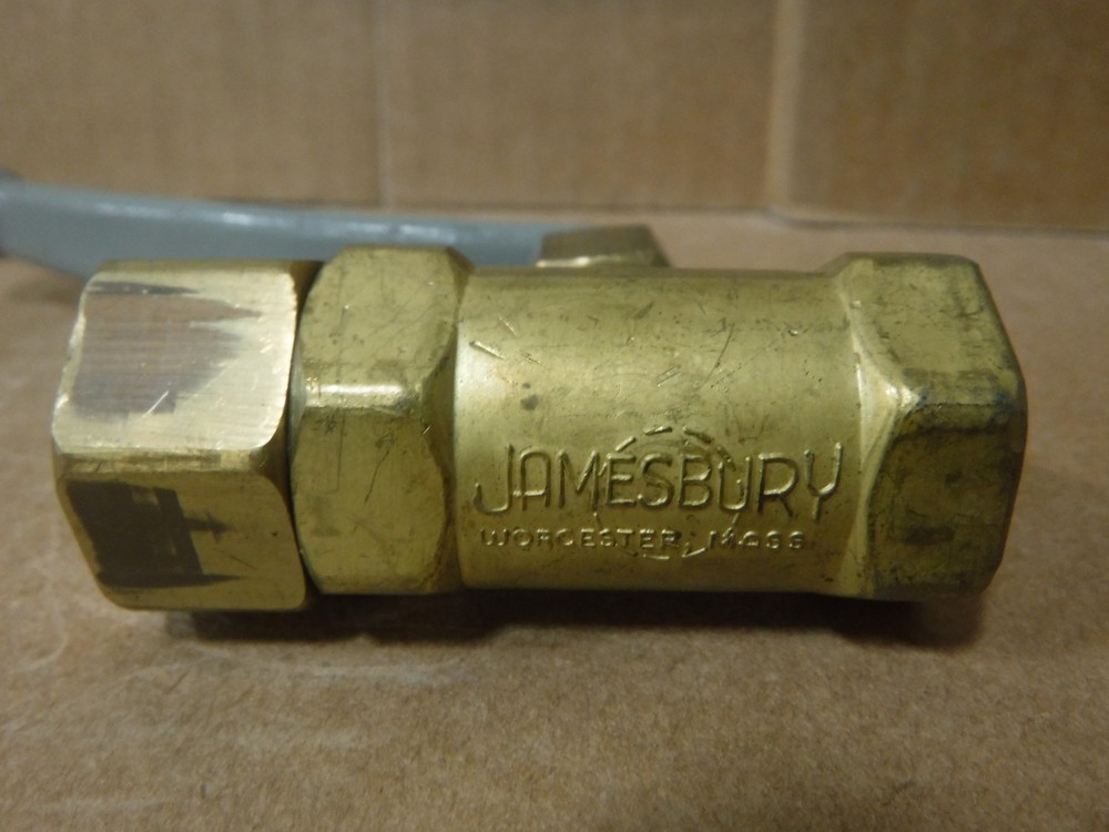 Jamesbury 1/2" Ball Valve