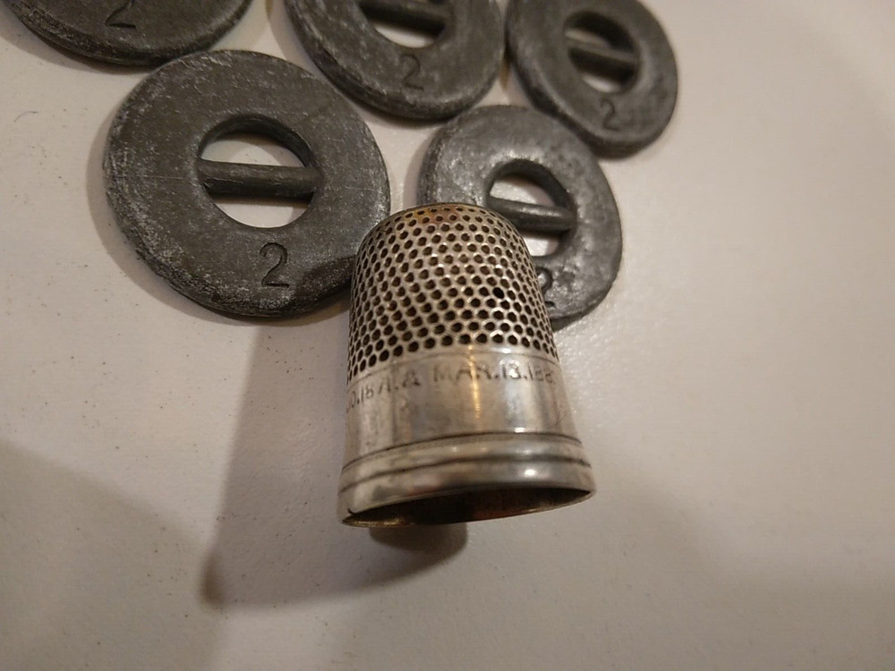 ANTIQUE SEWING THIMBLE AND BUTTON LOT