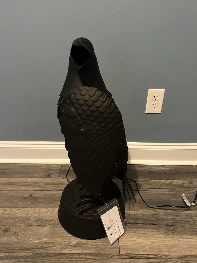 27” Tall Metal Crow Accent Light