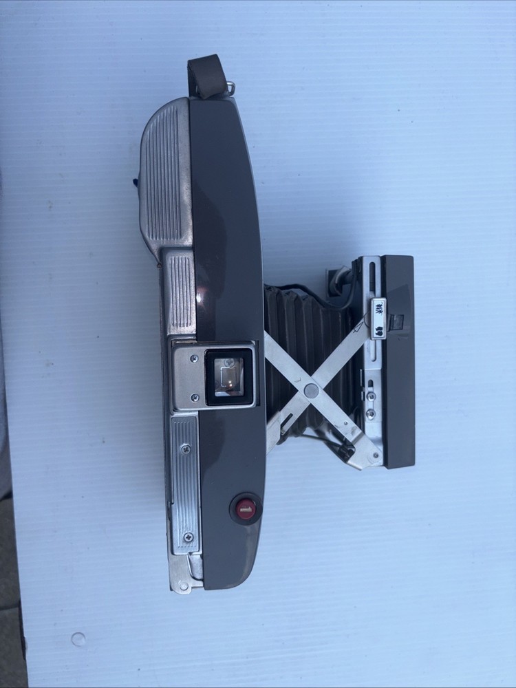 VINTAGE Polaroid Land Camera Model J66, Untested
