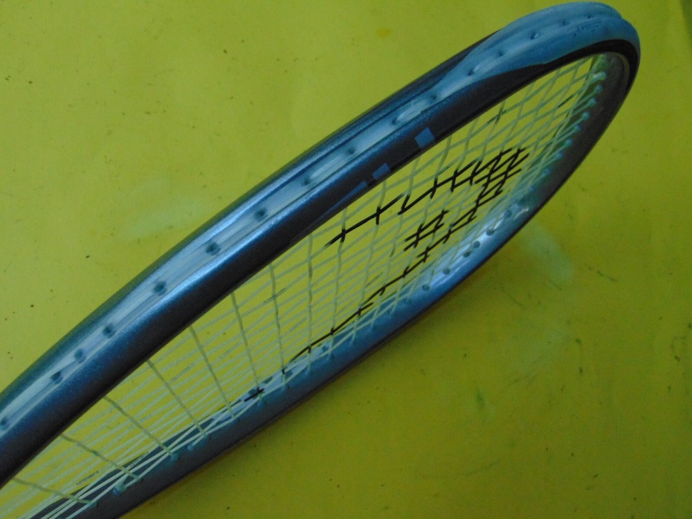 HEAD Club PP190 Pyramid-Tech Graphite Squash Racquet with Carry Case