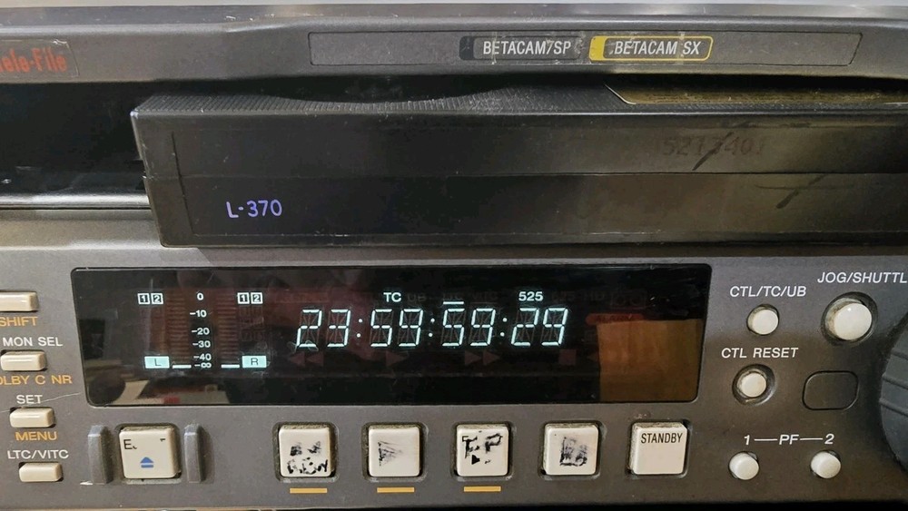 Sony J-1 Betacam SP SX Compact Player Broadcast Video Deck Powers On
