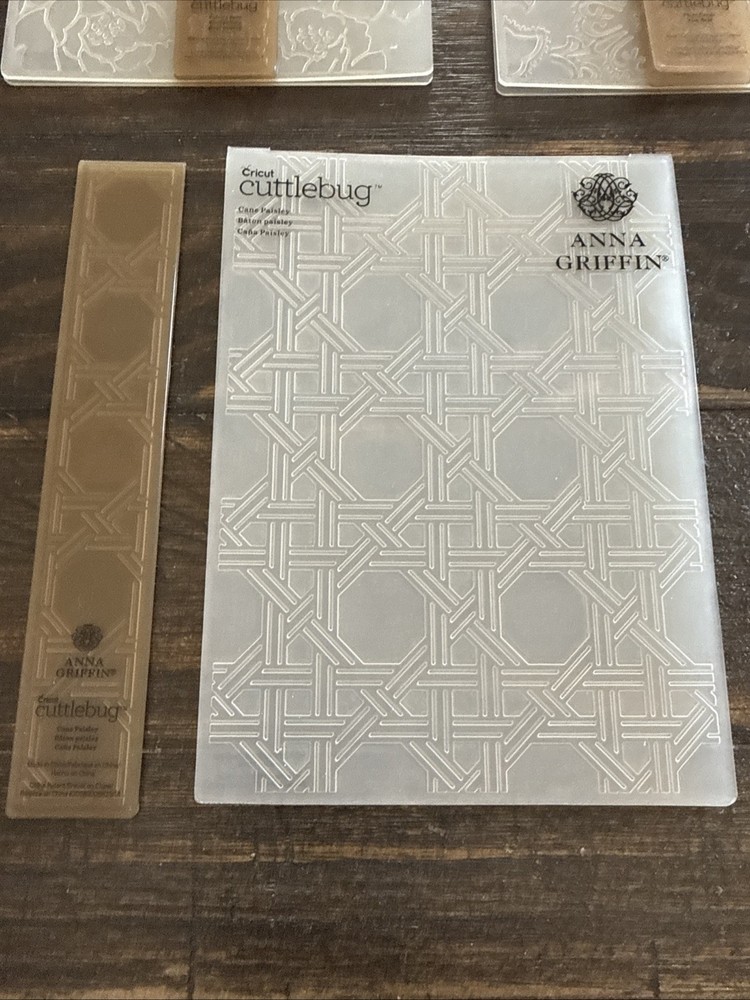 Anna Griffin Embossing Folders 7”x5” & Border Strips 3 Different Designs Cricut