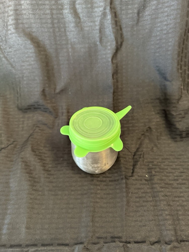 Stretchy silicone Lids Includes 6 different sizes FITS ANY SIZE