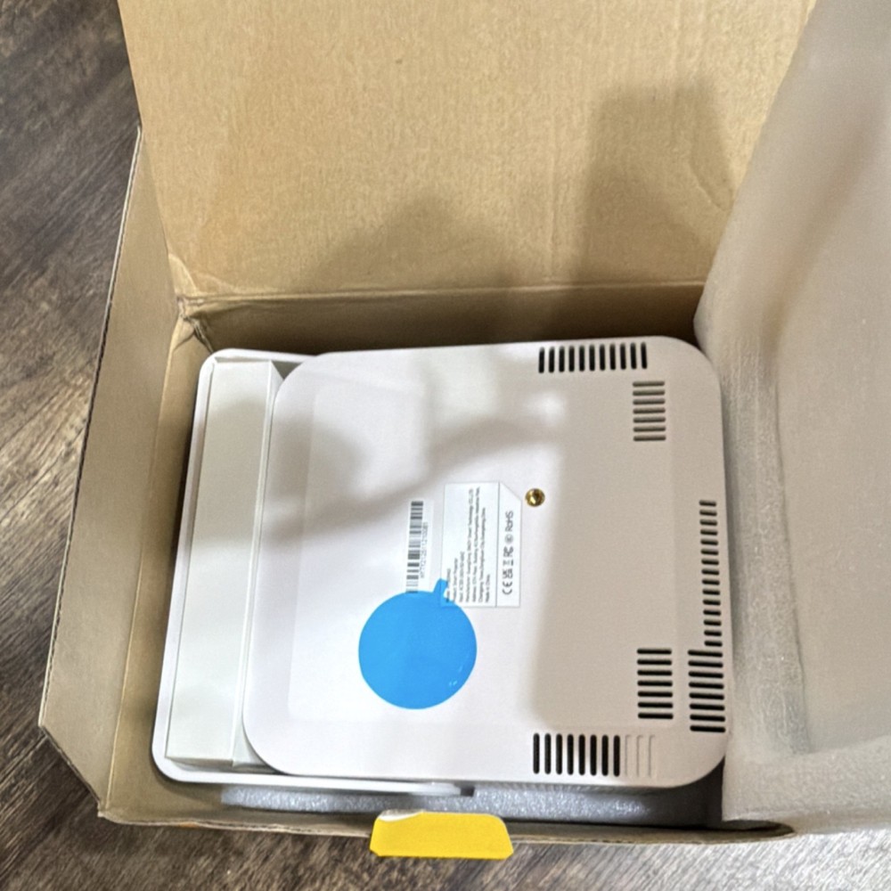 MAGCUBIC HY350MAX LED Smart Projector White Desktop