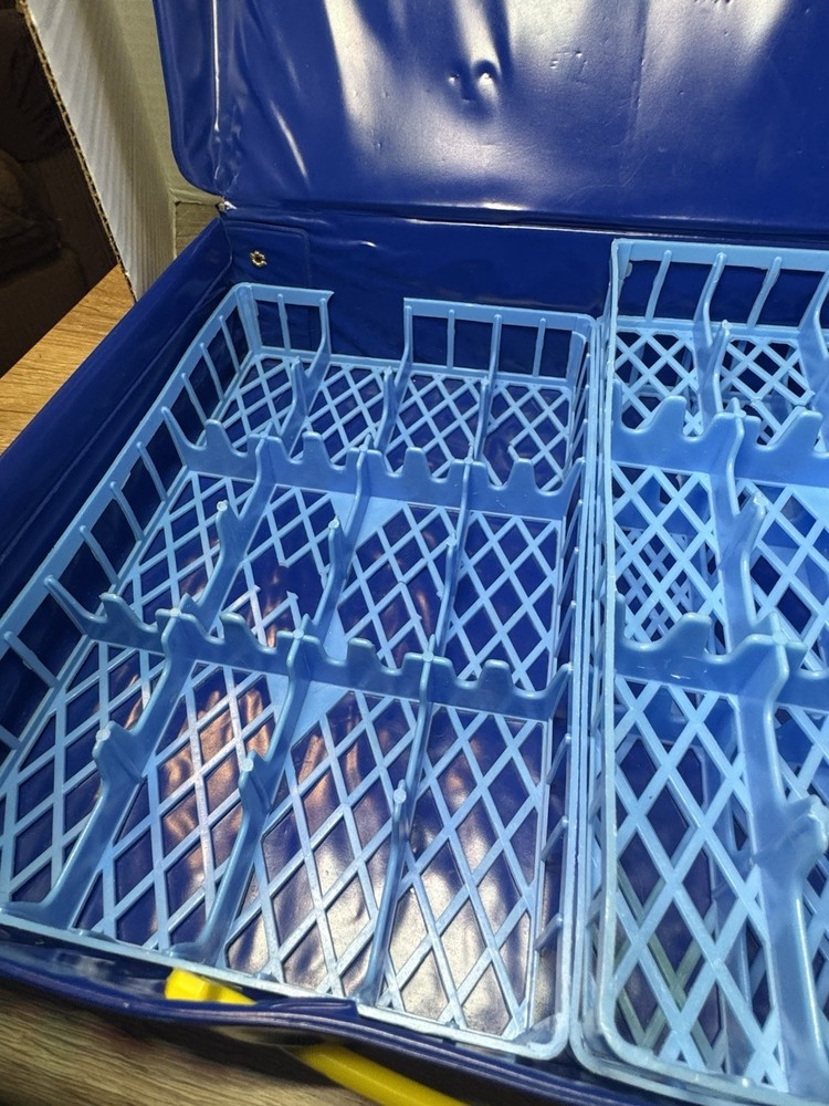 Vintage 48 Car Carry Case