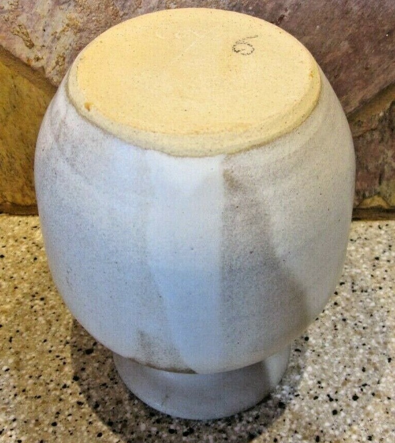 Stoneware Pottery Vase 6.25" Tall Very Nice