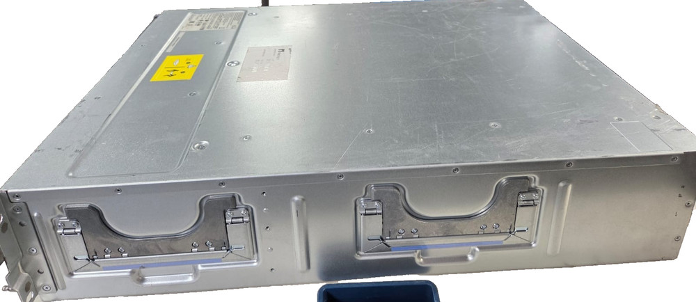 NetApp NAF-1601 Dual Controller Storage System–256GB ECC RAM –2x Network Modules