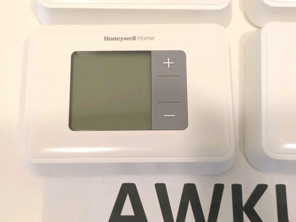 Honeywell RTH5160 Non-Programmable Thermostat