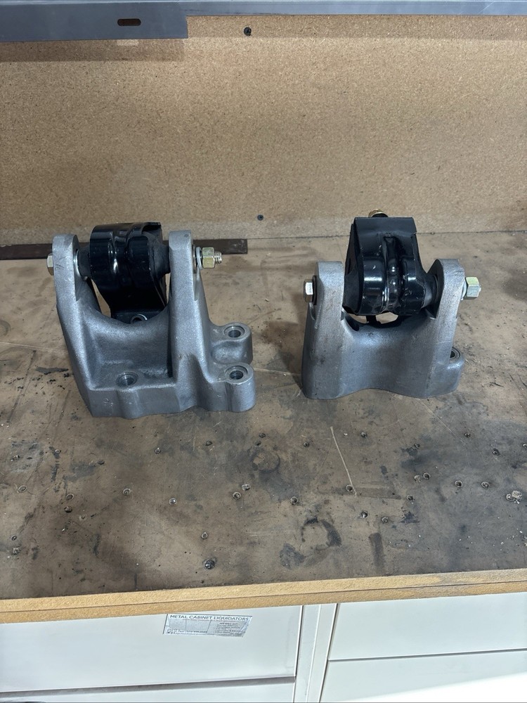 2.8R Cummins Engine Mounts