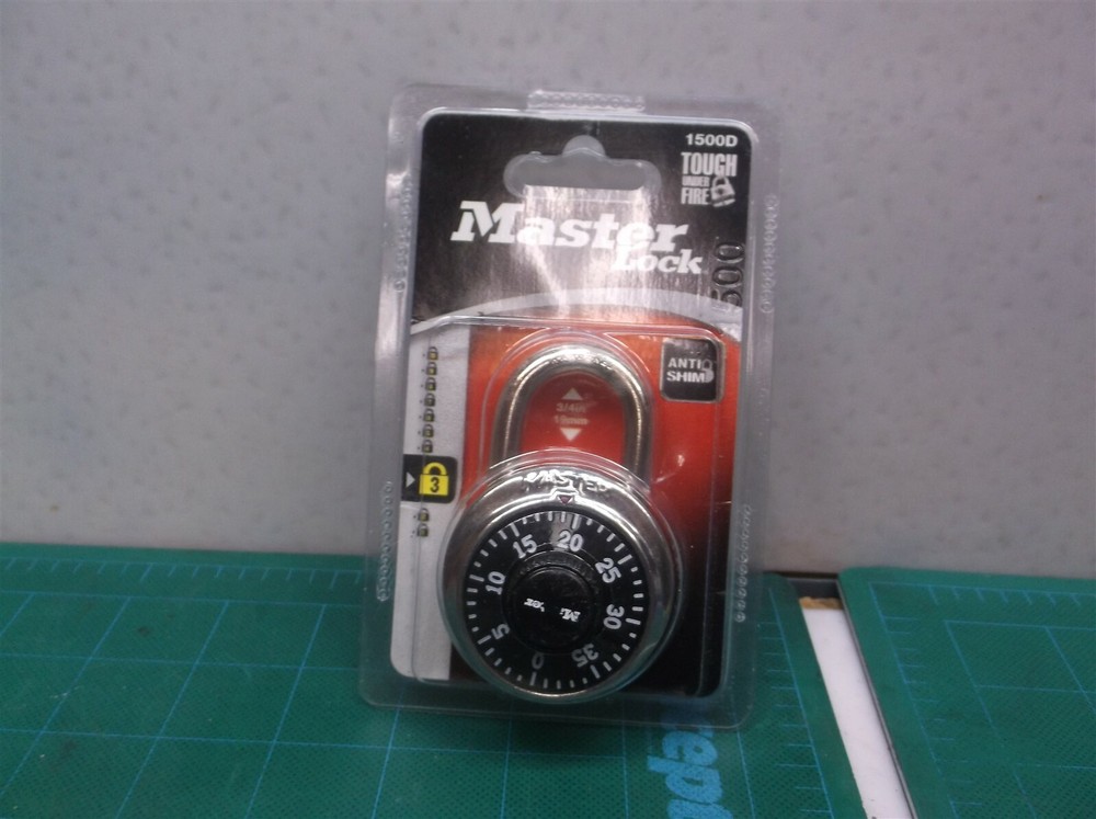 MASTER LOCK DIAL COMBINATION LOCK 1500D BRAND NEW IN SEALED PACKAGE