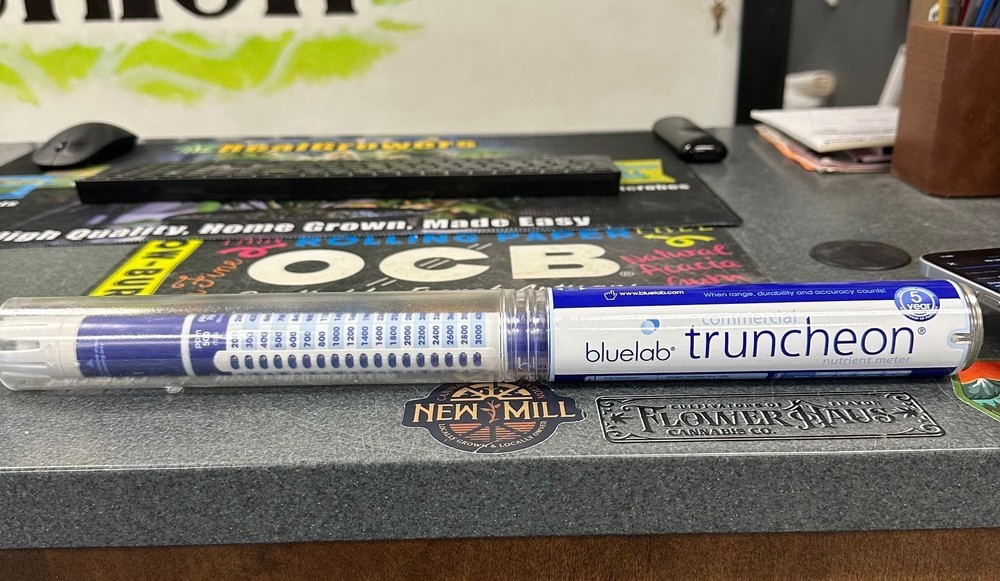 Bluelab Commercial Truncheon Nutrient Meter