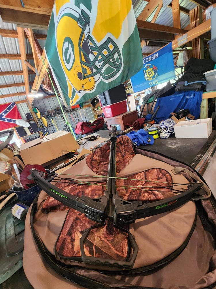 Barnett Quad AVI Crossbow Package