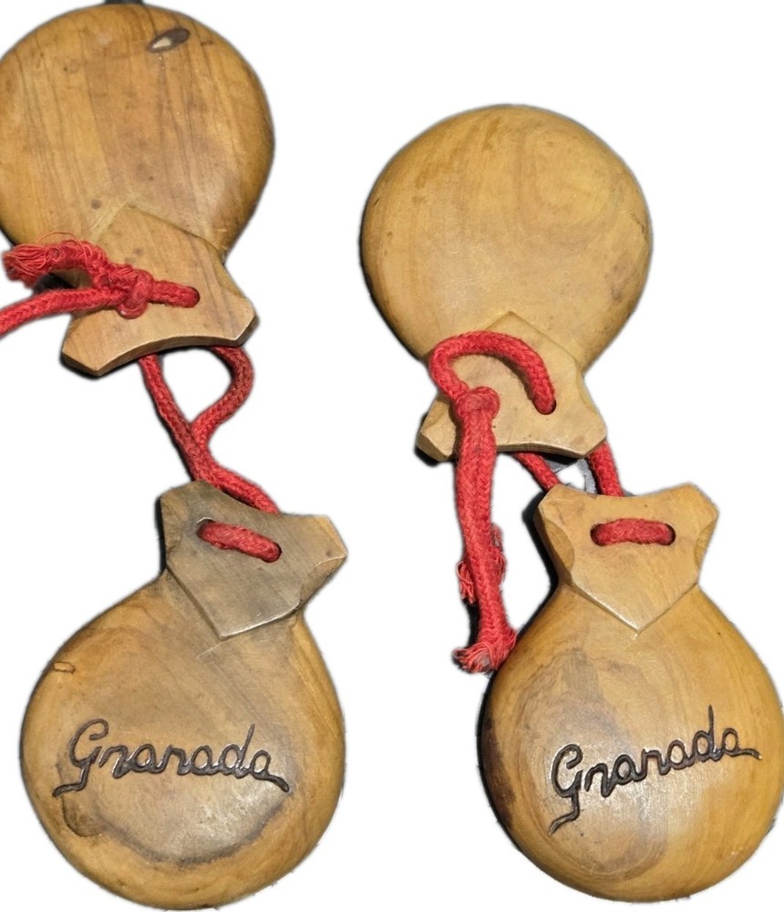 GRANADA Wooden CASTENET/CLACKERS
