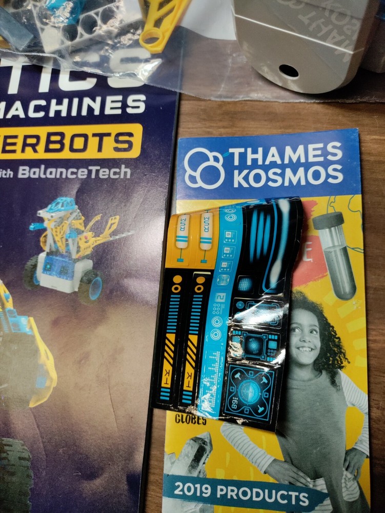Thames & Kosmos Robotics: Smart Machines – Hoverbots W/ Balancetech STEM Experim