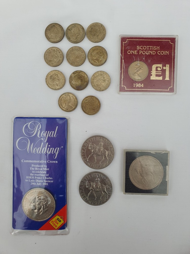 4 British Crowns & 12 Round £1 Coins