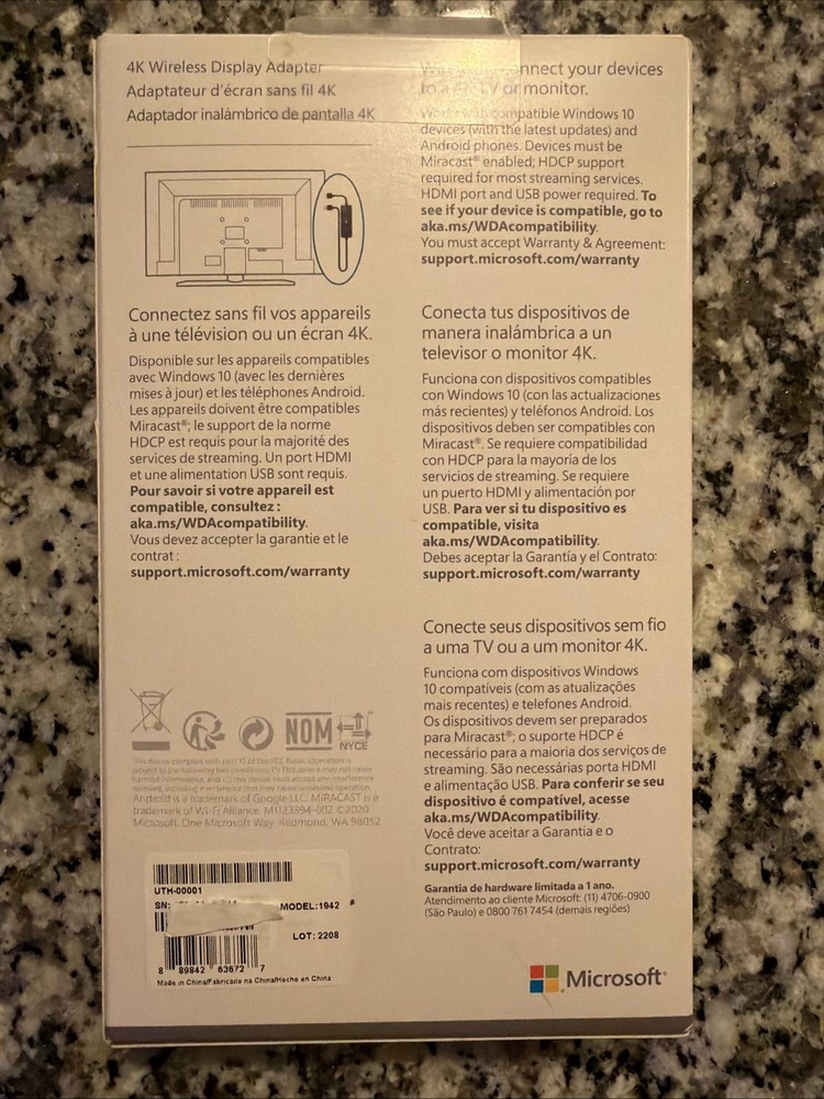 Microsoft 4K Wireless Display Adapter Model 1942 UTH-00001