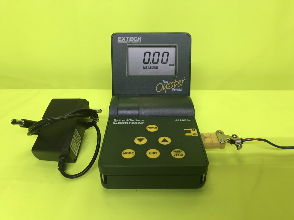 EXTECH 412355A Current And Voltage Calibrator