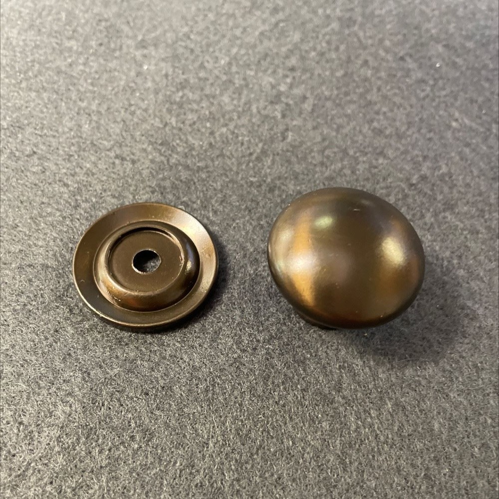 1-1/4" Knob with Separate backplate Rubbed Bronze