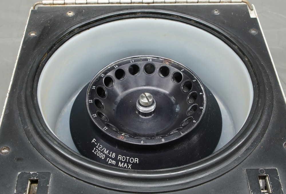 Sorvall MC 12C Centrifuge (R24)
