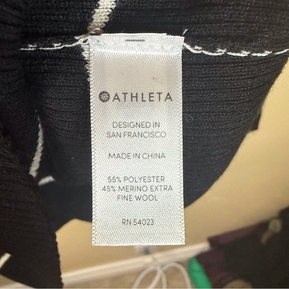 Athleta Bayside Black & White Stripe Merino Wool Blend Sweater Size Medium