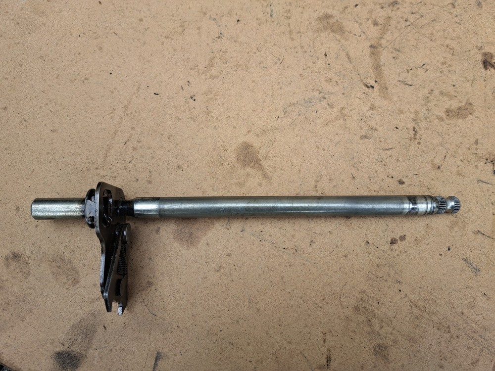Kawasaki ZZR 600 D 1994 Gear Selector Shaft
